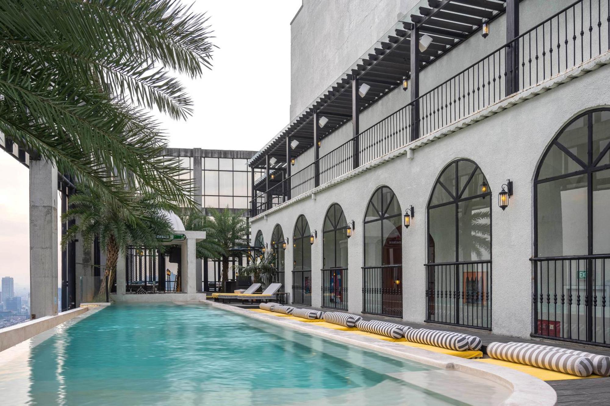 The Orient Jakarta, A Royal Hideaway Hotel Exterior foto